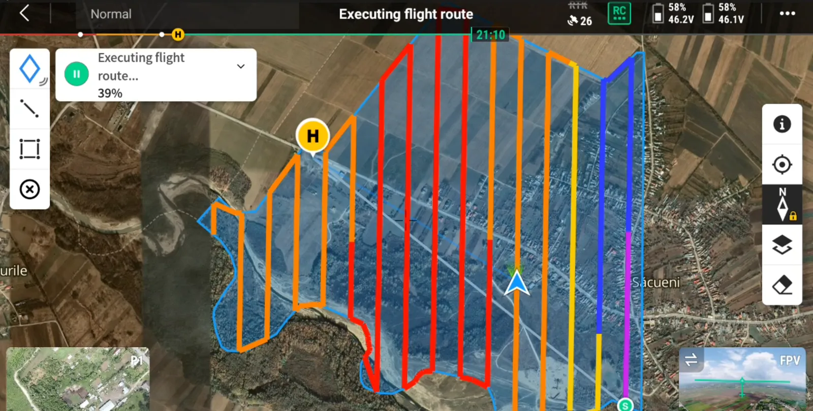Misiune de zbor fotogrammetric planificată pe benzi paralele peste o localitate